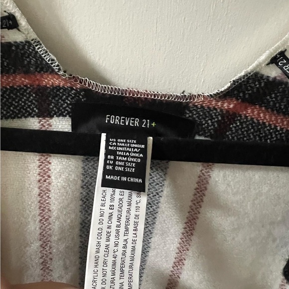 Plus size white plaid kimono wrap duster - Picture 2 of 2